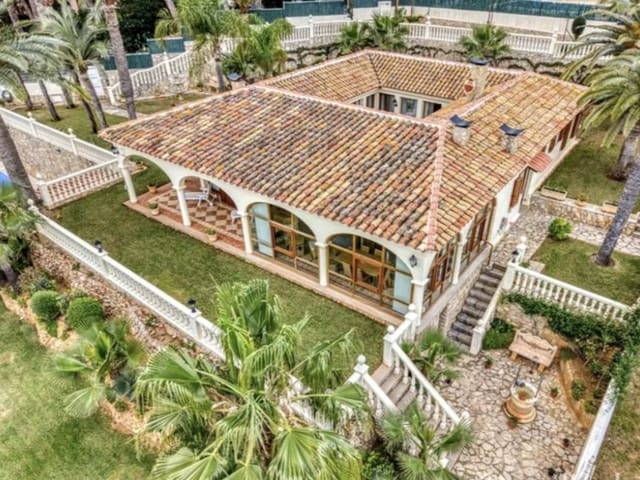 4 soverom Villa til salgs i Alcossebre, Alcalá de Xivert med garasje - € 1 200 000 (Ref: 9980619)