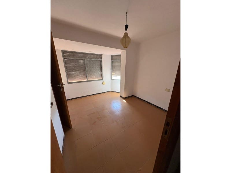Townhouse for sale in Benlloch - € 105,000 (Ref: 9980629)