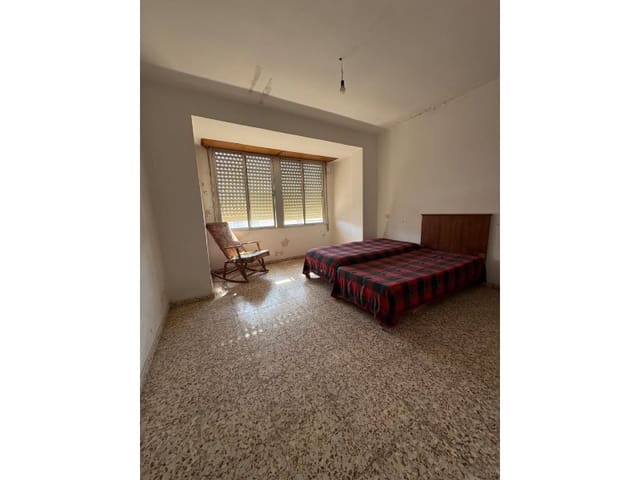 Casa em Banda para venda em Benlloch - 105 000 € (Ref: 9980629)