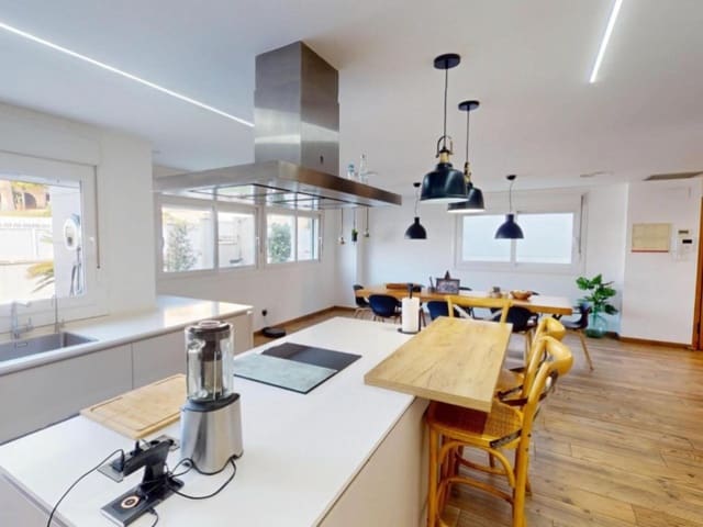 3 slaapkamer Villa te koop in Benicàssim - € 530.000 (Ref: 9980631)