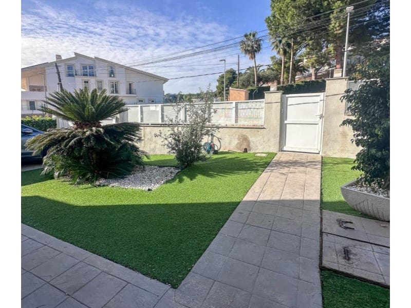 3 slaapkamer Villa te koop in Benicassim - € 530.000 (Ref: 9980631)