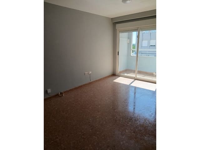 2 slaapkamer Appartement te koop in Oeste, Castelló de la Plana met garage - € 122.000 (Ref: 9982906)