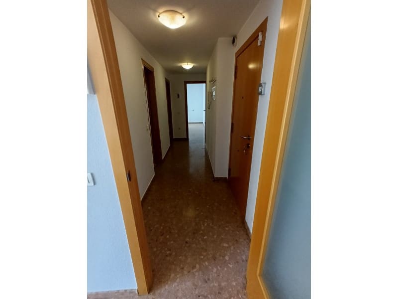 2 makuuhuone Huoneisto myytävänä paikassa Castello de la Plana mukana 
autotalli - 122 000 € (Ref: 9982906)