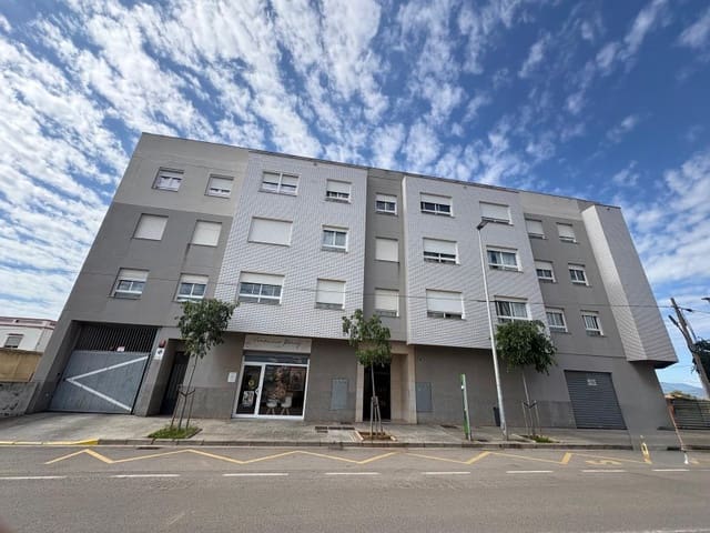 2 slaapkamer Appartement te koop in Oeste, Castelló de la Plana met garage - € 122.000 (Ref: 9982906)
