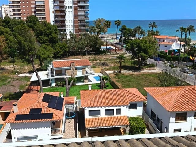 4 soveværelse Villa til salg i Benicàssim med swimmingpool - € 549.000 (Ref: 9982908)