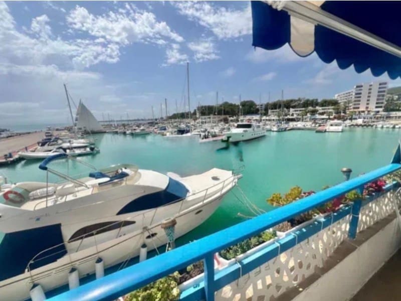 Flat for sale in Alcossebre with garage - € 299,500 (Ref: 9994171)