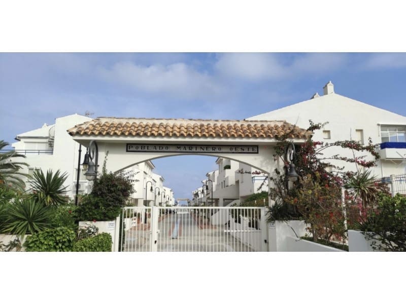 Flat for sale in Alcossebre with garage - € 299,500 (Ref: 9994171)