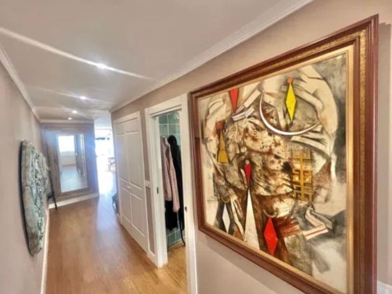Flat for sale in Alcossebre with garage - € 299,500 (Ref: 9994171)