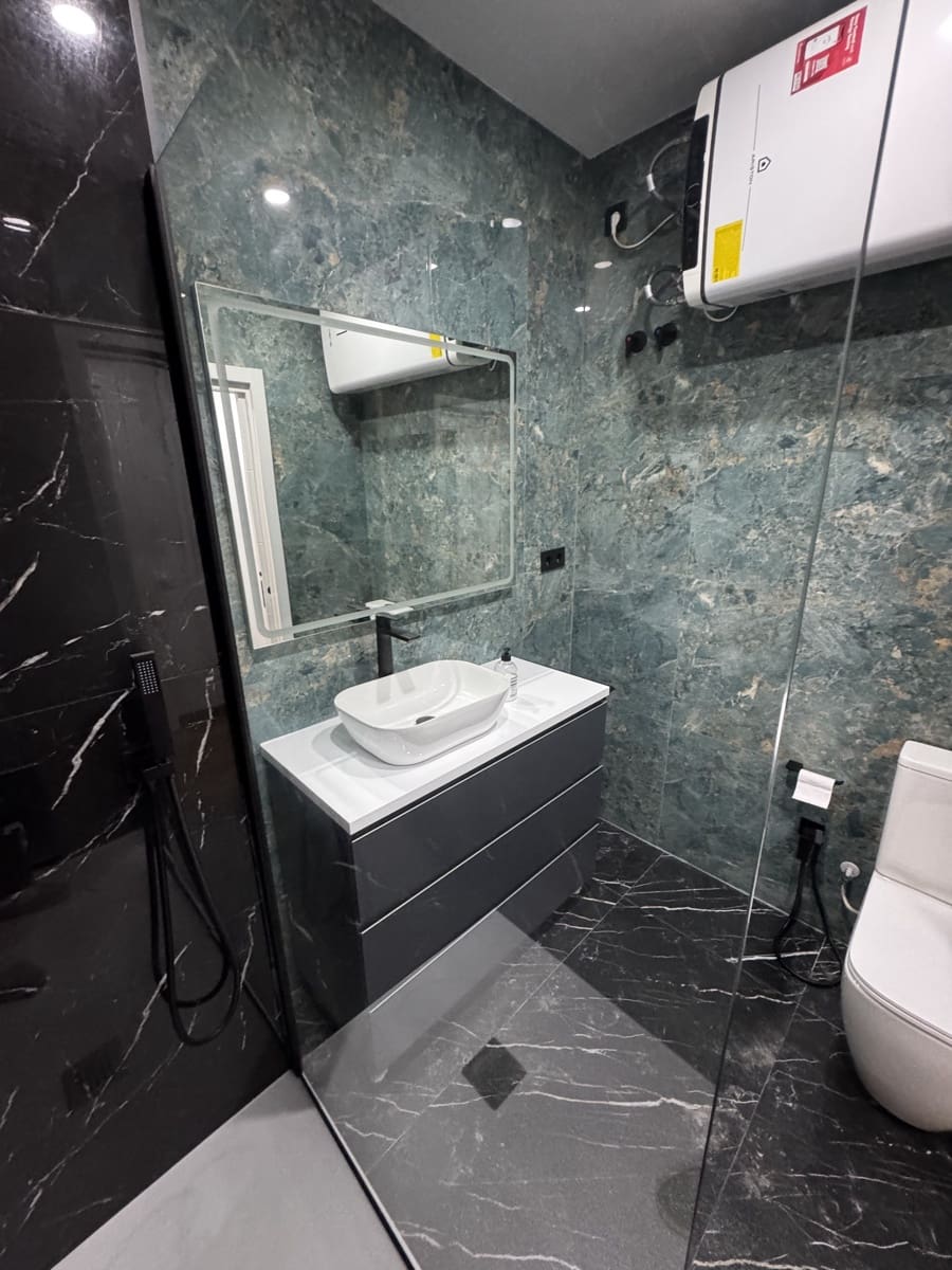 Piso de 2 habitaciones en Blanes en venta - 280.000 € (Ref: 9983965)