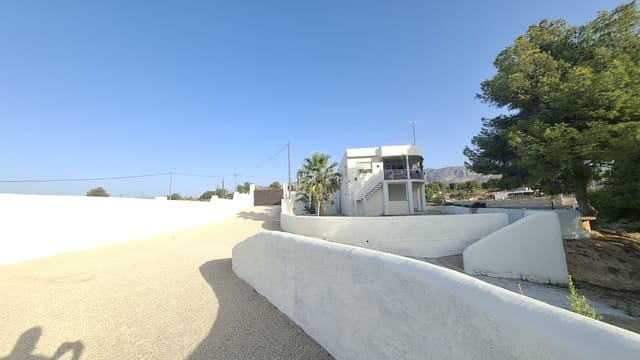 4 slaapkamer Bungalow te koop in Crevillente / Crevillent met garage - € 310.000 (Ref: 10016902)