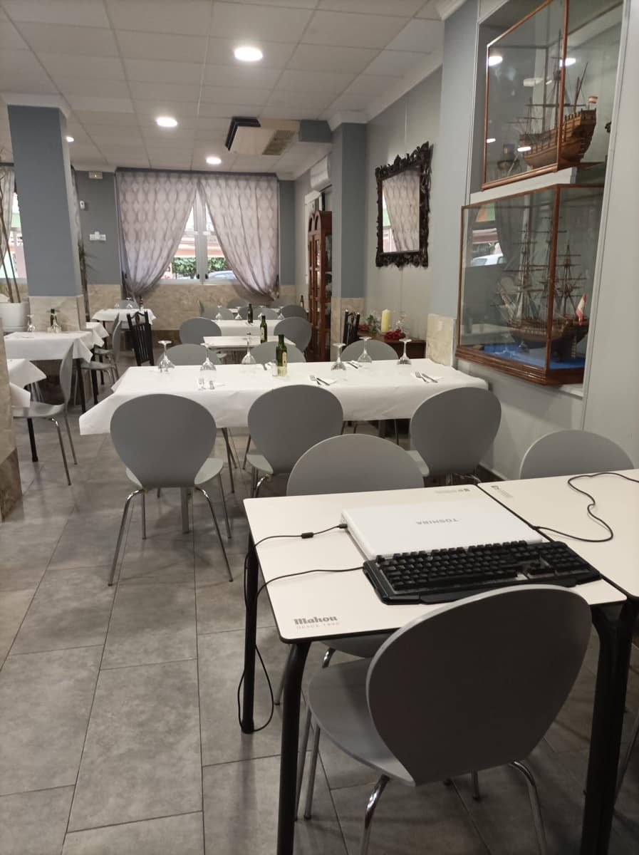 Restaurang/Bar till salu i Torrevieja med garage - 420 000 € (Ref: 10018169)