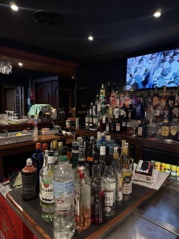 Restaurang/Bar till salu i Torrevieja med garage - 395 000 € (Ref: 10018170)