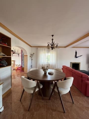 Casa de 4 habitaciones en Muchamiel / Mutxamel en venta con piscina garaje - 580.000 € (Ref: 10062294)