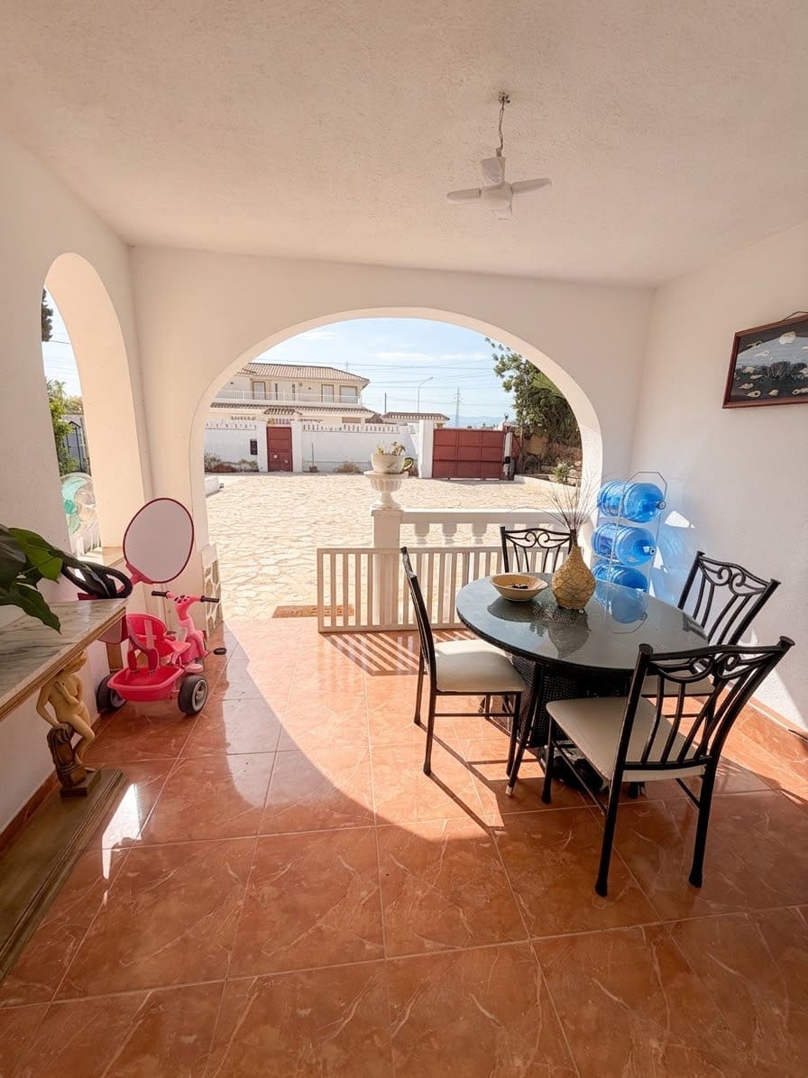 Casa de 4 habitaciones en Muchamiel / Mutxamel en venta con piscina garaje - 580.000 € (Ref: 10062294)