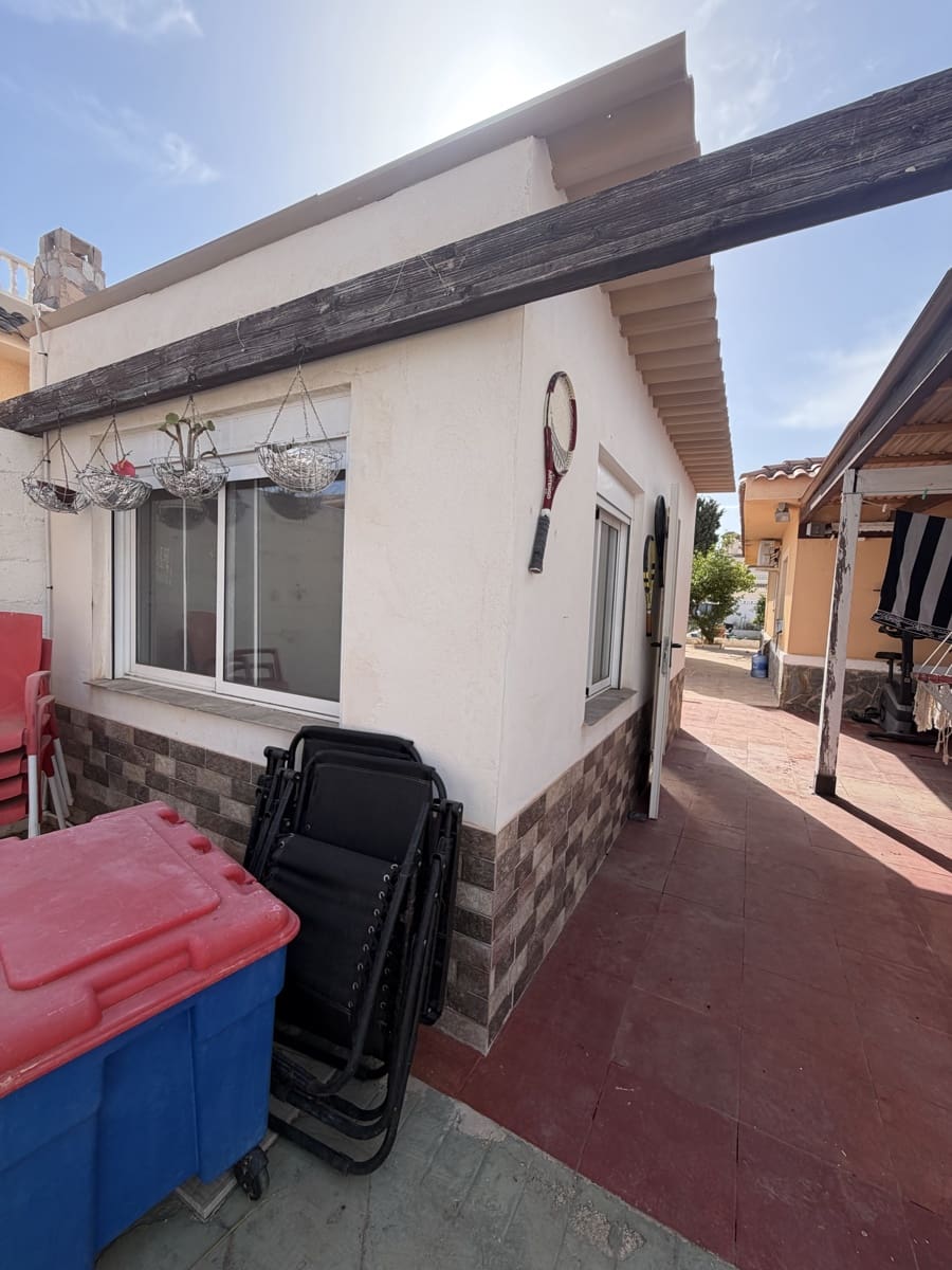 Casa de 4 habitaciones en Muchamiel / Mutxamel en venta con piscina garaje - 580.000 € (Ref: 10062294)