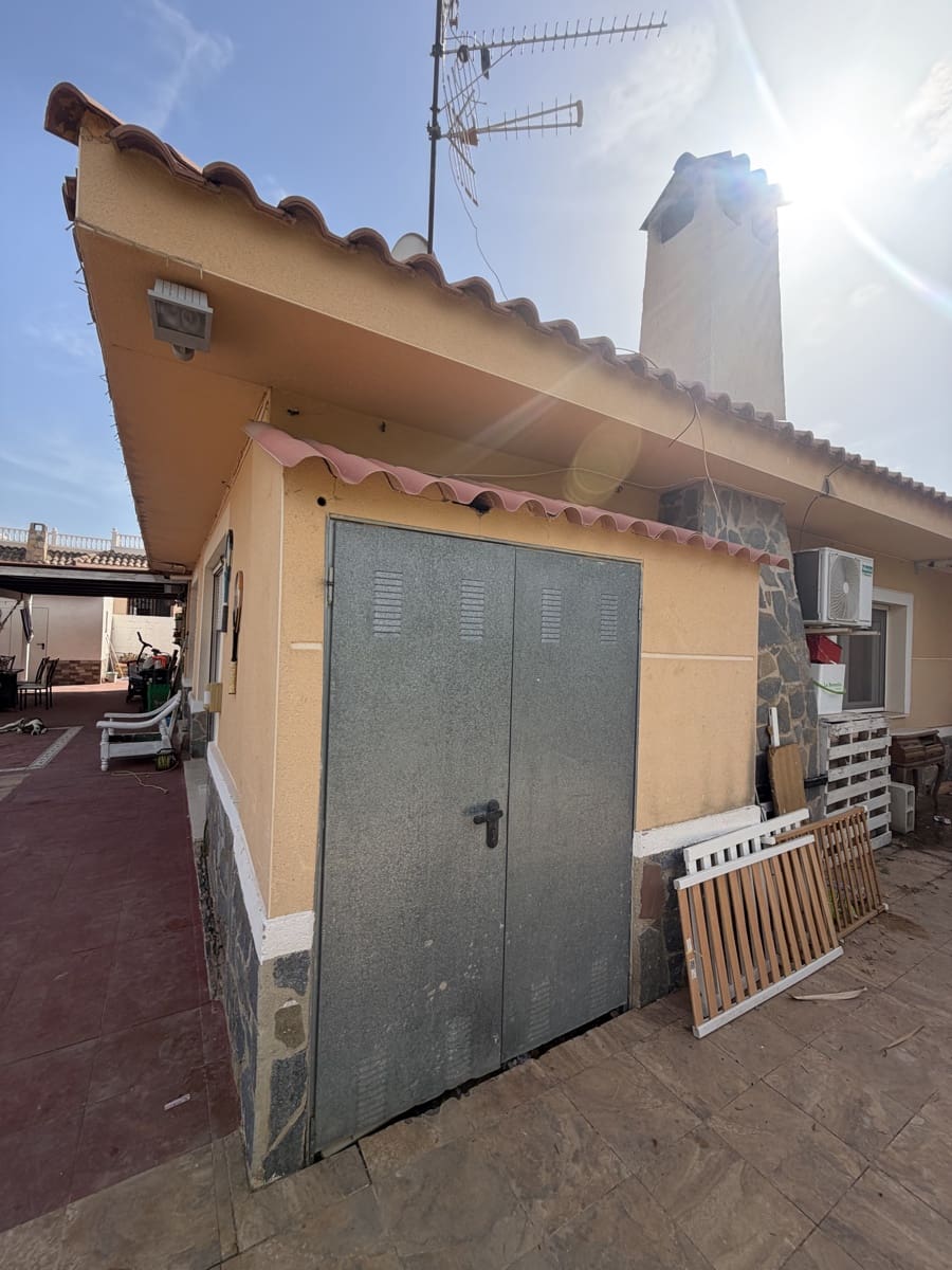 Casa de 4 habitaciones en Muchamiel / Mutxamel en venta con piscina garaje - 580.000 € (Ref: 10062294)