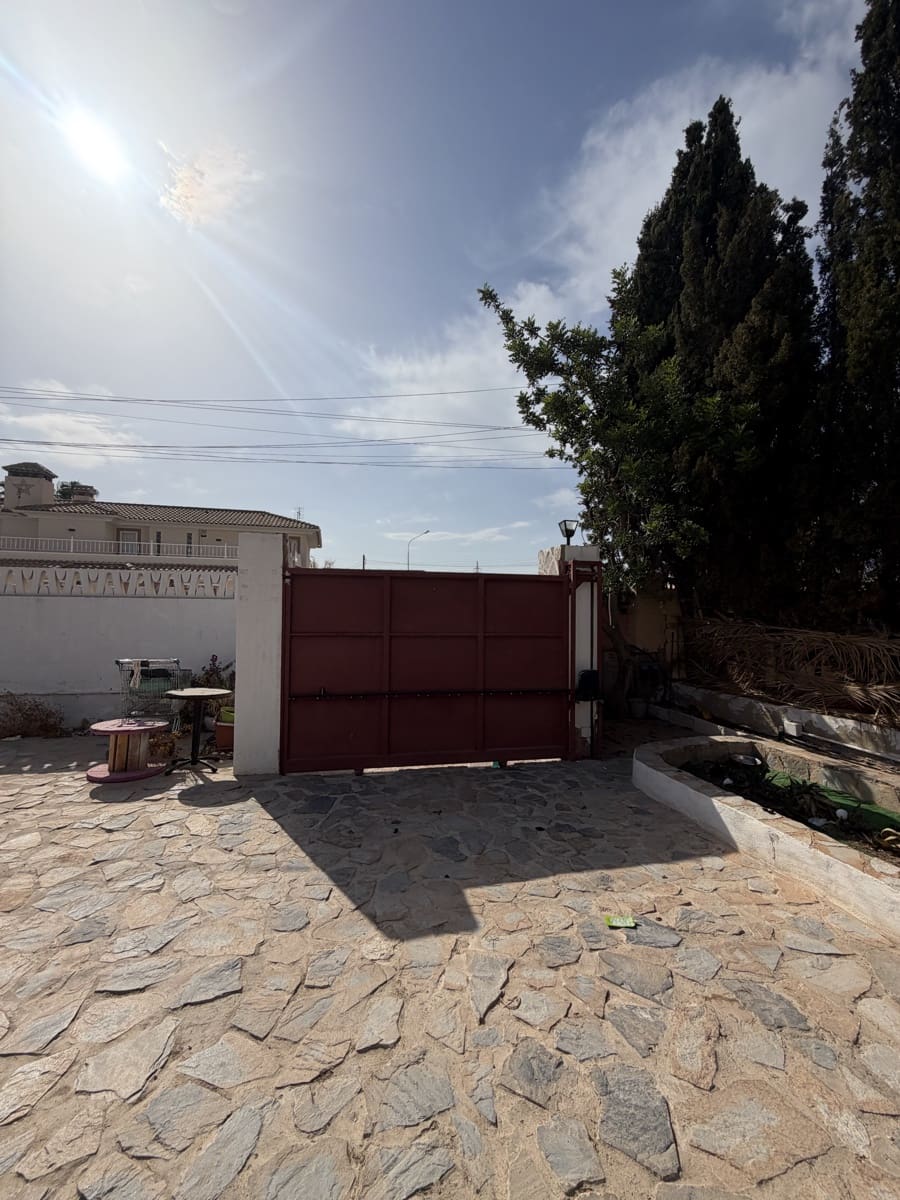 Casa de 4 habitaciones en Muchamiel / Mutxamel en venta con piscina garaje - 580.000 € (Ref: 10062294)