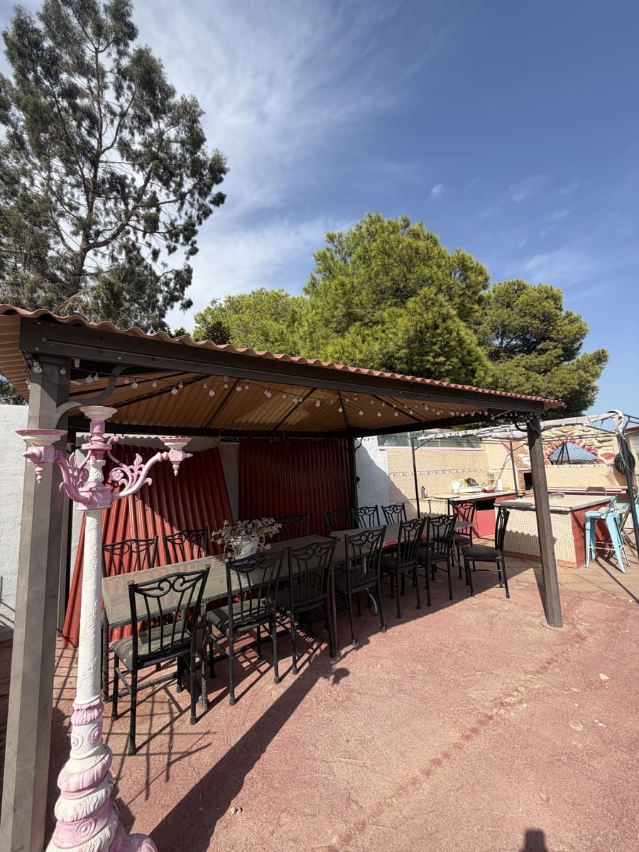 Casa de 4 habitaciones en Muchamiel / Mutxamel en venta con piscina garaje - 580.000 € (Ref: 10062294)