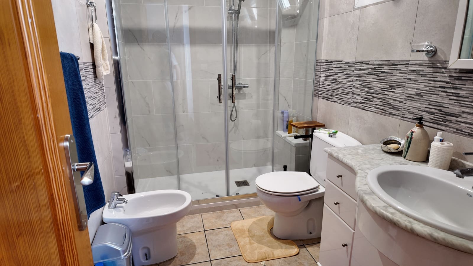 2 sovrum Radhus till salu i Torrevieja med pool garage - 320 000 € (Ref: 10099558)