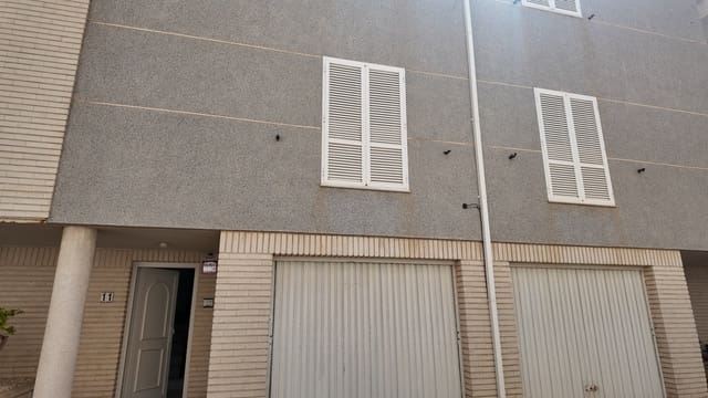 2 sovrum Radhus till salu i Torrevieja med pool garage - 320 000 € (Ref: 10099558)