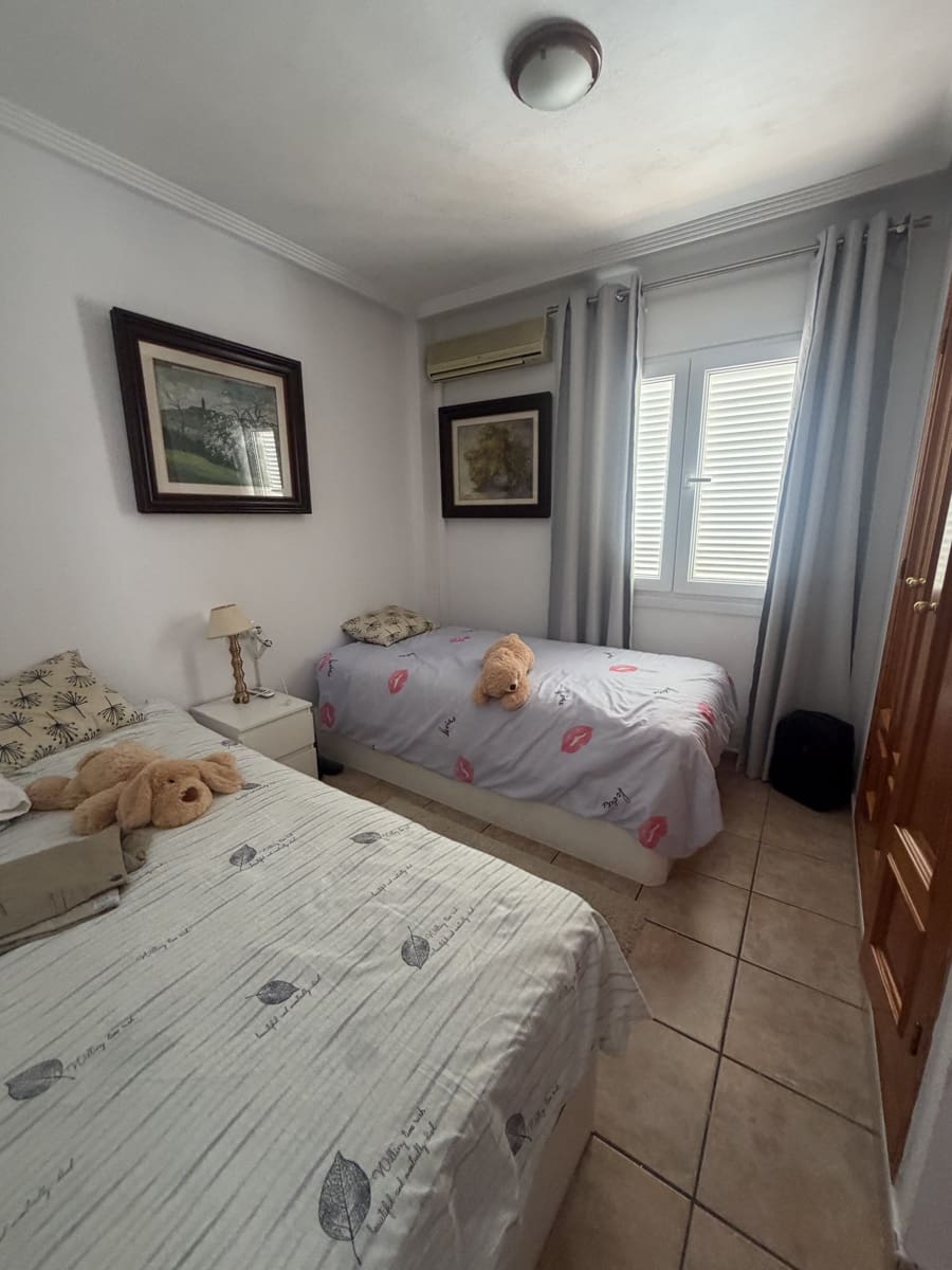 2 sovrum Radhus till salu i Torrevieja med pool garage - 320 000 € (Ref: 10099558)