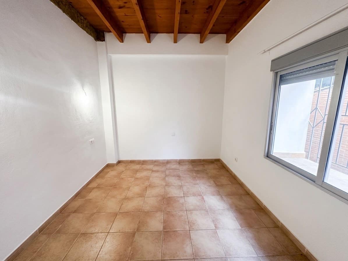 4 makuuhuone Omakotitalo myytävänä paikassa Beniajan - 164 000 € (Ref: 10132935)