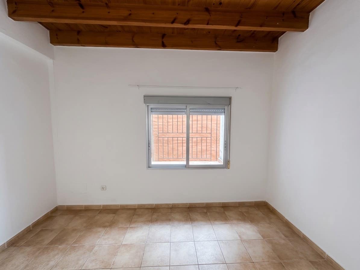 4 makuuhuone Omakotitalo myytävänä paikassa Beniajan - 164 000 € (Ref: 10132935)