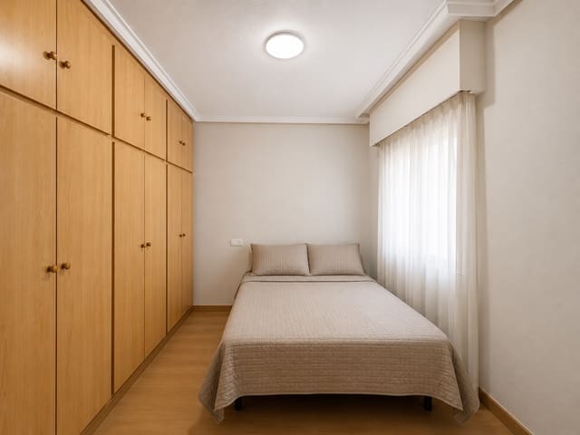 3 quarto Apartamento para venda em Torrevieja - 138 000 € (Ref: 9999466)