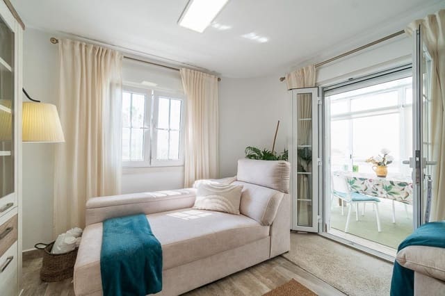 4 soveværelse Villa til salg i San Miguel de Salinas med swimmingpool garage - € 365.000 (Ref: 9999470)