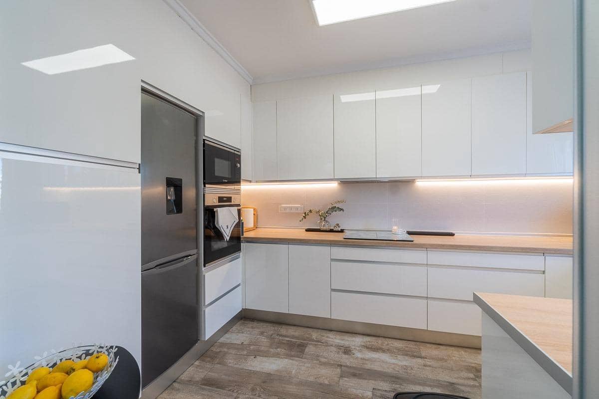 4 slaapkamer Villa te koop in San Miguel de Salinas met zwembad garage - € 365.000 (Ref: 9999470)