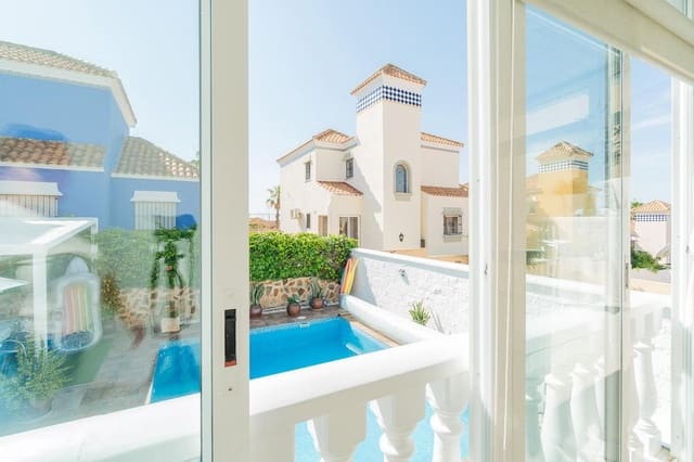 4 soveværelse Villa til salg i San Miguel de Salinas med swimmingpool garage - € 365.000 (Ref: 9999470)