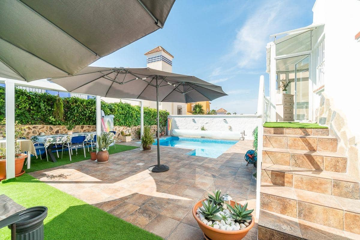 4 slaapkamer Villa te koop in San Miguel de Salinas met zwembad garage - € 365.000 (Ref: 9999470)