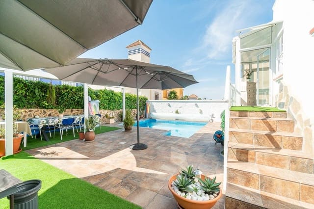 4 soveværelse Villa til salg i San Miguel de Salinas med swimmingpool garage - € 365.000 (Ref: 9999470)