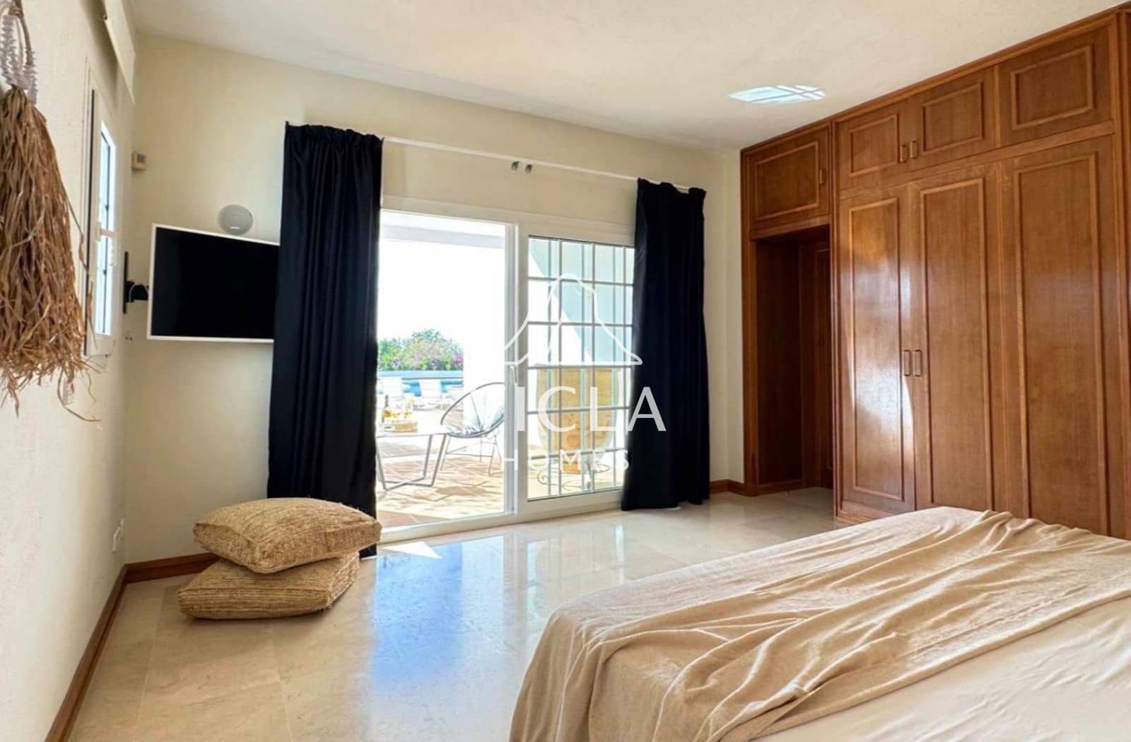Chalet de 6 habitaciones en Nuestra Señora de Jesus en venta con piscina garaje - 5.200.000 € (Ref: 10035747)