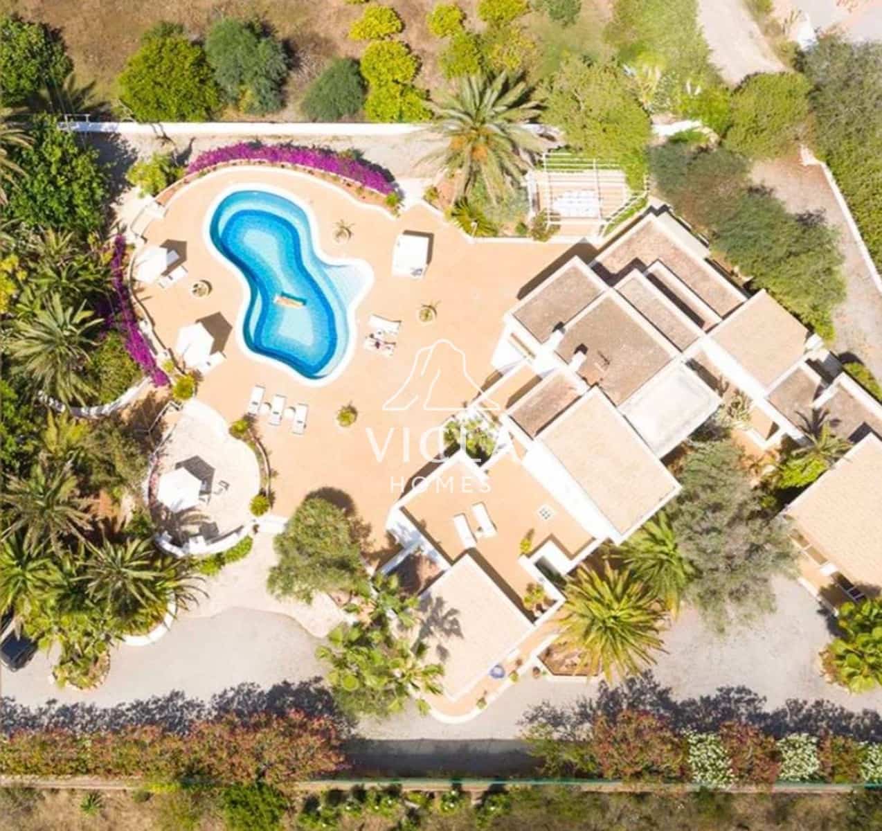 Chalet de 6 habitaciones en Nuestra Señora de Jesus en venta con piscina garaje - 5.200.000 € (Ref: 10035747)