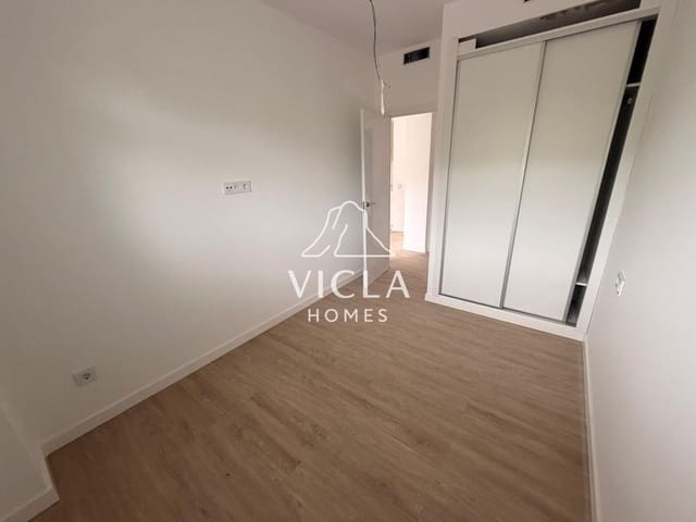 Piso de 2 habitaciones en Sant Antoni de Portmany en venta con piscina - 550.000 € (Ref: 10045675)