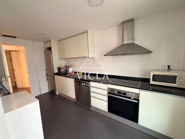 3 slaapkamer Flat te huur in Cala d'en Bou, San Jose / Sant Josep de Sa Talaia met zwembad garage - € 2.000 (Ref: 10086638)