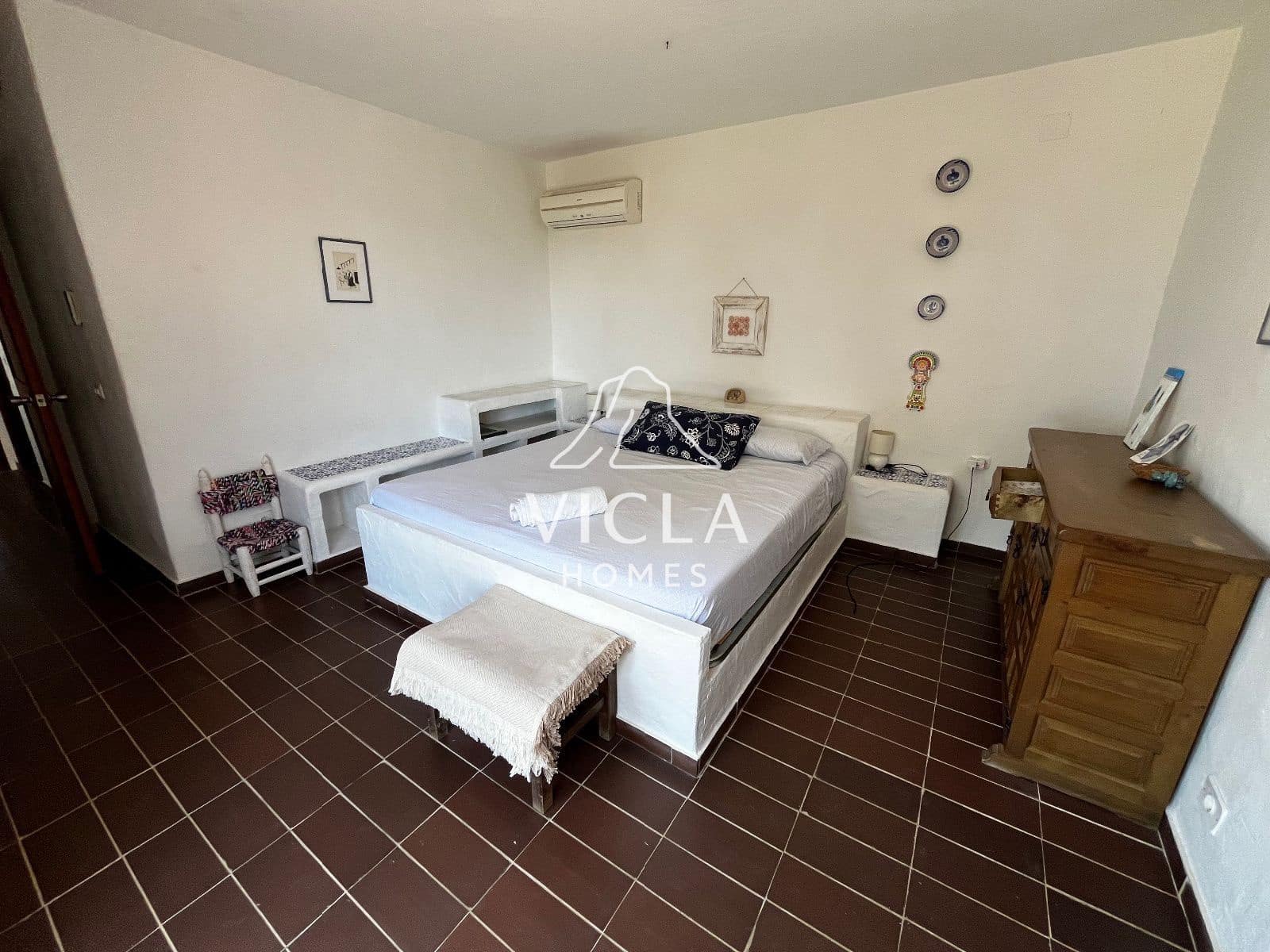 2 quarto Moradia para arrendar em Es Cubells com piscina garagem - 7 500 € (Ref: 10102981)