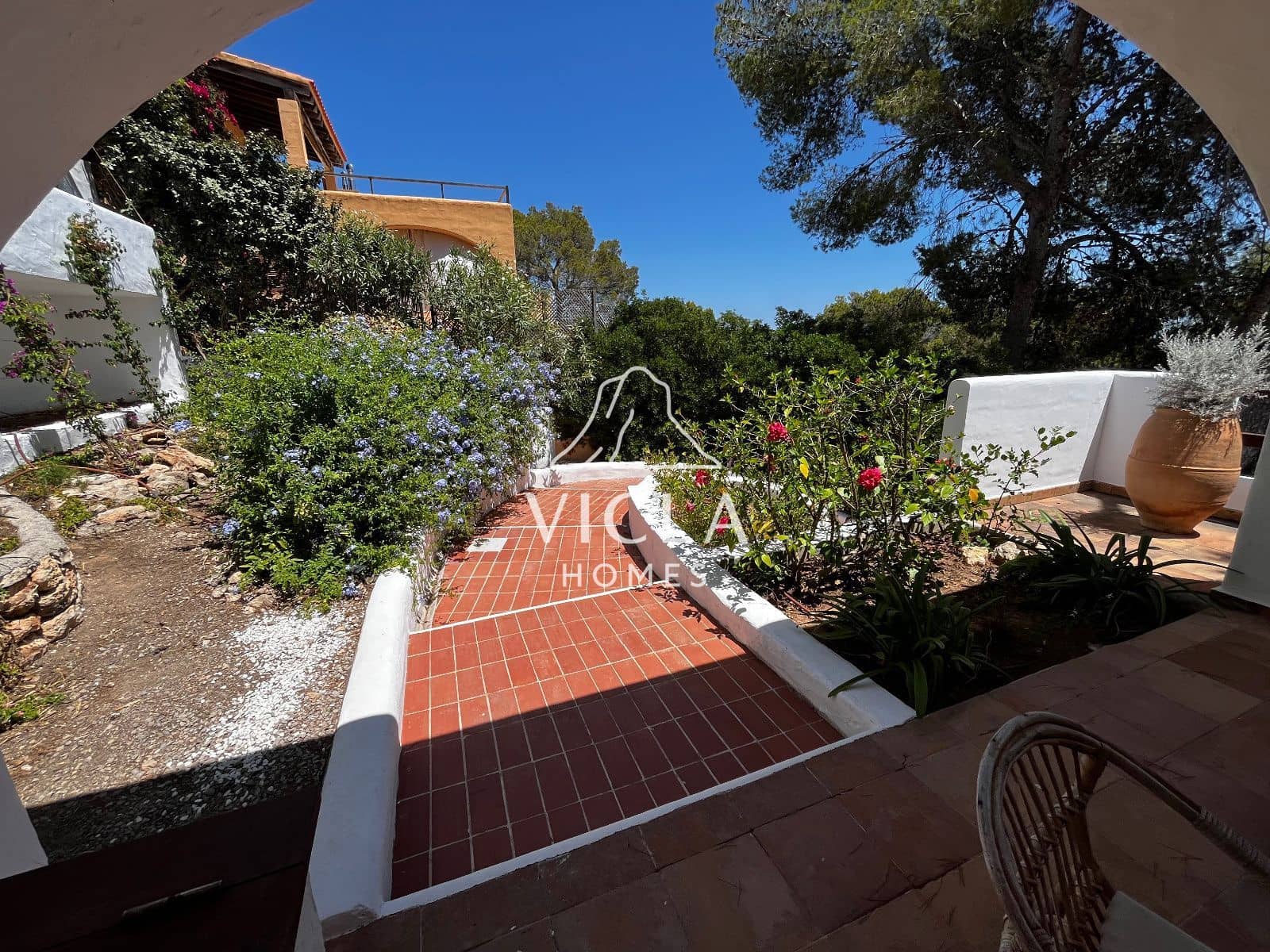 2 quarto Moradia para arrendar em Es Cubells com piscina garagem - 7 500 € (Ref: 10102981)