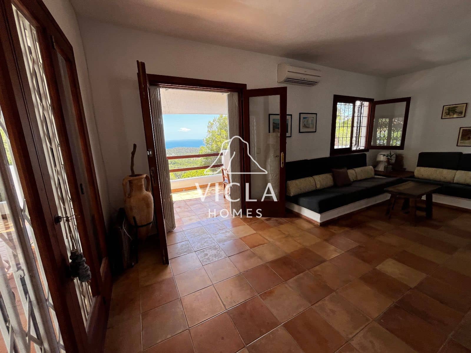 2 quarto Moradia para arrendar em Es Cubells com piscina garagem - 7 500 € (Ref: 10102981)