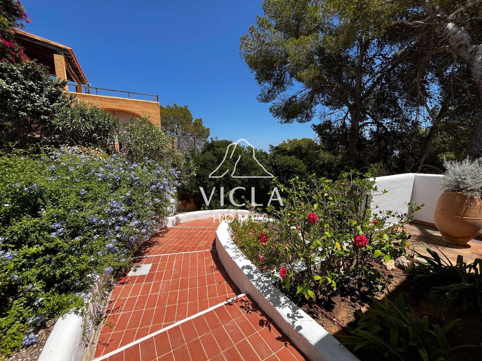 2 quarto Moradia para arrendar em Es Cubells com piscina garagem - 7 500 € (Ref: 10102981)