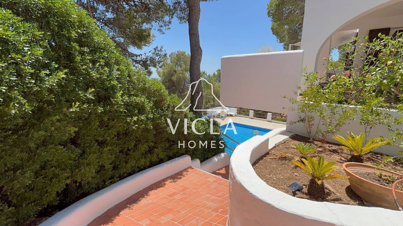 2 quarto Moradia para arrendar em Es Cubells com piscina garagem - 7 500 € (Ref: 10102981)