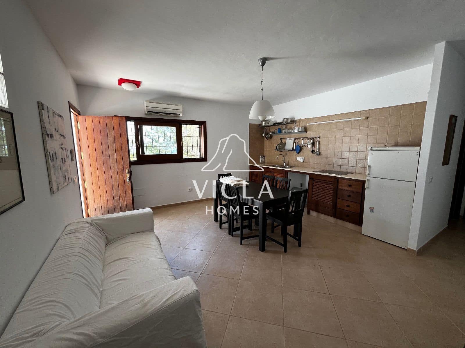 2 sovrum Villa att hyra i Es Cubells med pool garage - 4 500 € (Ref: 10102982)