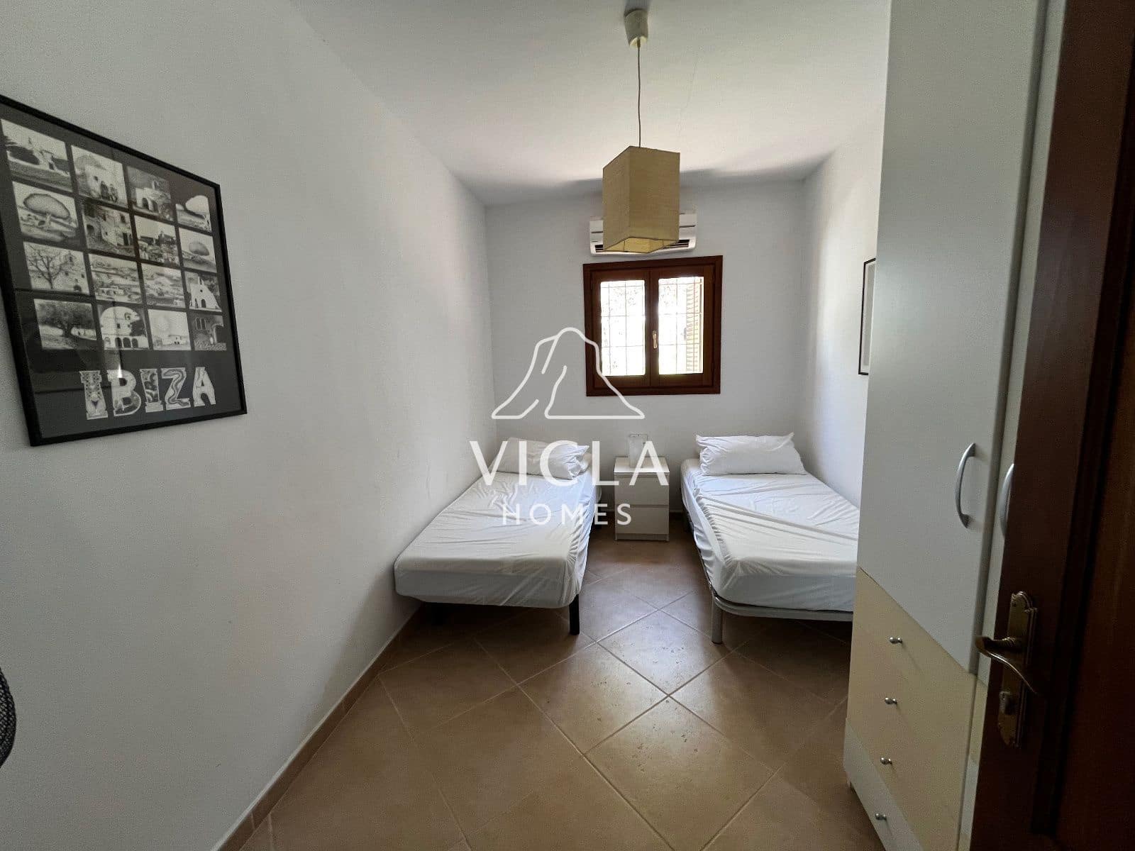 2 sovrum Villa att hyra i Es Cubells med pool garage - 4 500 € (Ref: 10102982)
