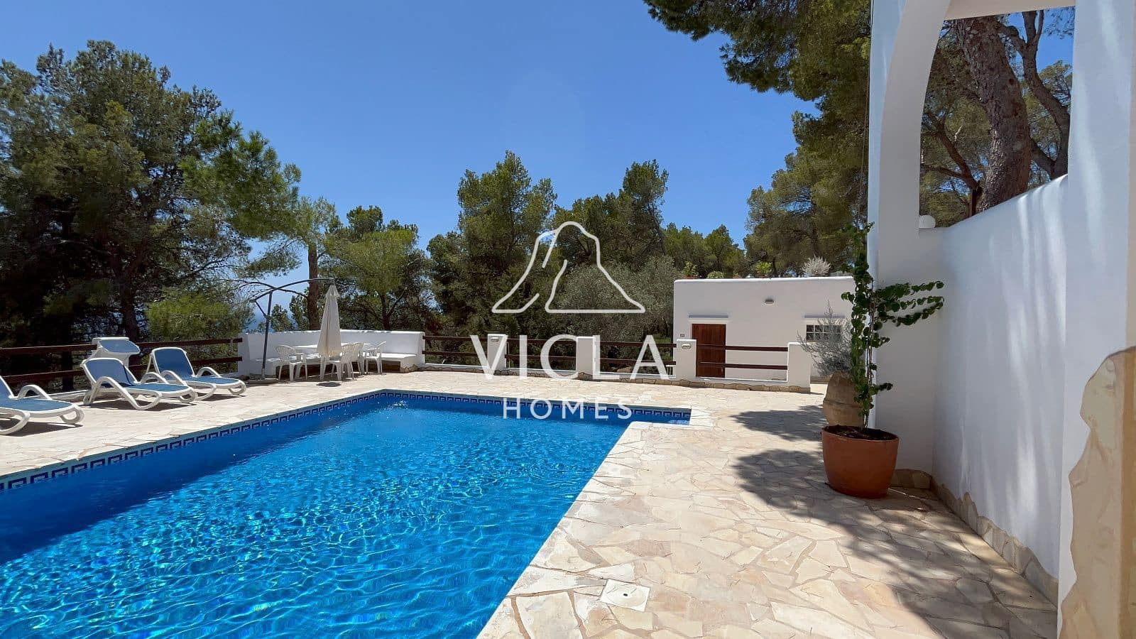 2 sovrum Villa att hyra i Es Cubells med pool garage - 4 500 € (Ref: 10102982)