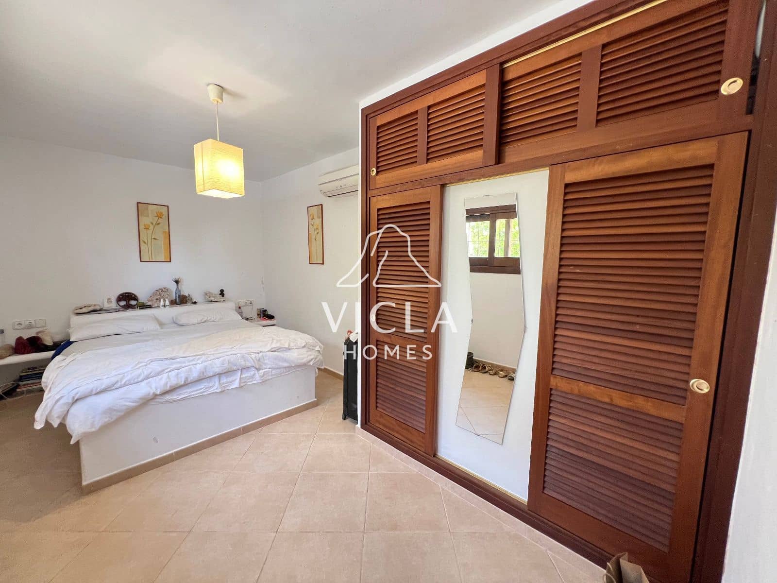 2 sovrum Villa att hyra i Es Cubells med pool garage - 4 500 € (Ref: 10102983)