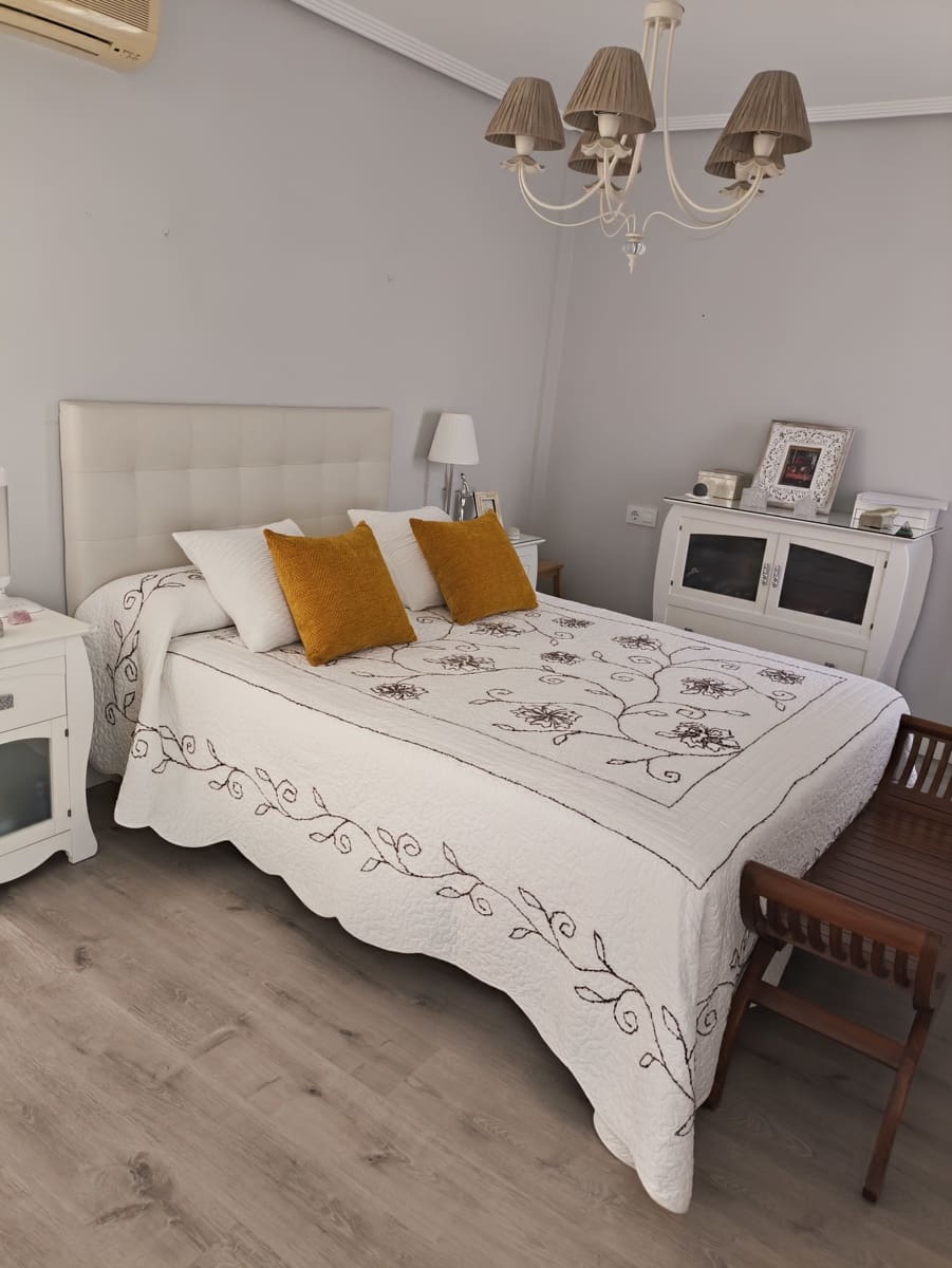 4 Zimmer Reihenhaus zu verkaufen in Chiclana de la Frontera mit Garage - 339.000 € (Ref: 9987282)