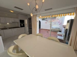3 quarto Moradia Geminada para venda em Mijas Costa, Mijas com piscina garagem - 575 000 € (Ref: 10005915)
