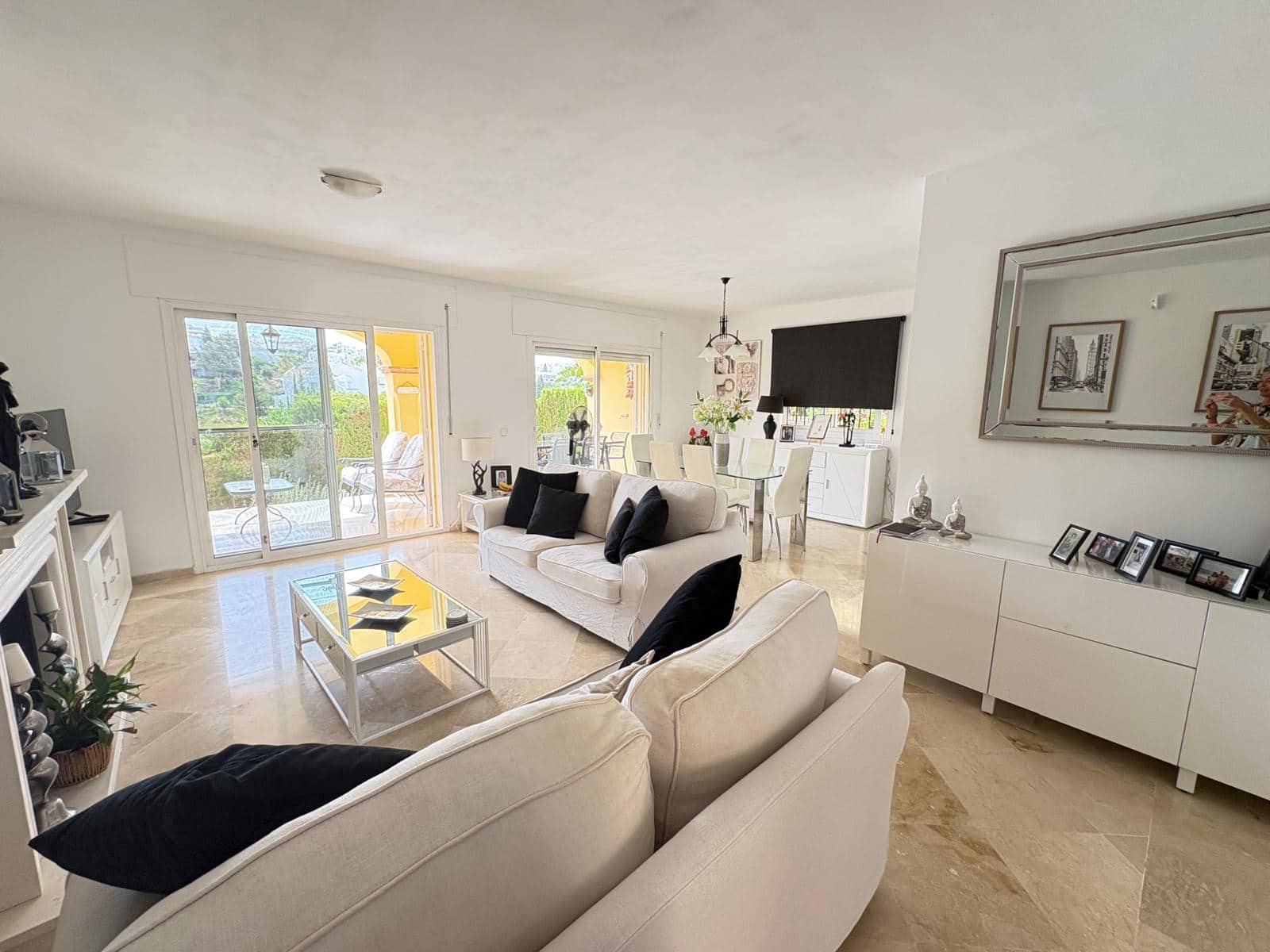 Pareado de 3 habitaciones en Mijas Costa en venta con piscina garaje - 625.000 € (Ref: 10007148)