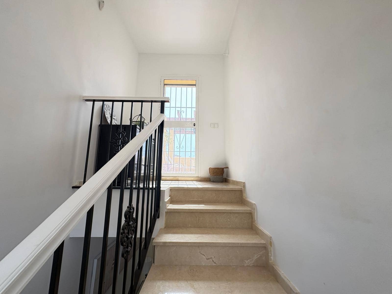 Pareado de 3 habitaciones en Mijas Costa en venta con piscina garaje - 625.000 € (Ref: 10007148)